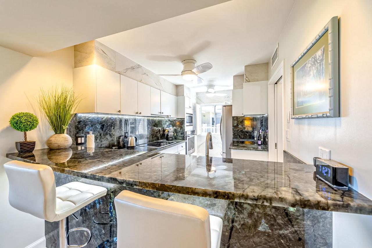 Tropical Elegance Golf Course Penthouse Appartement *
