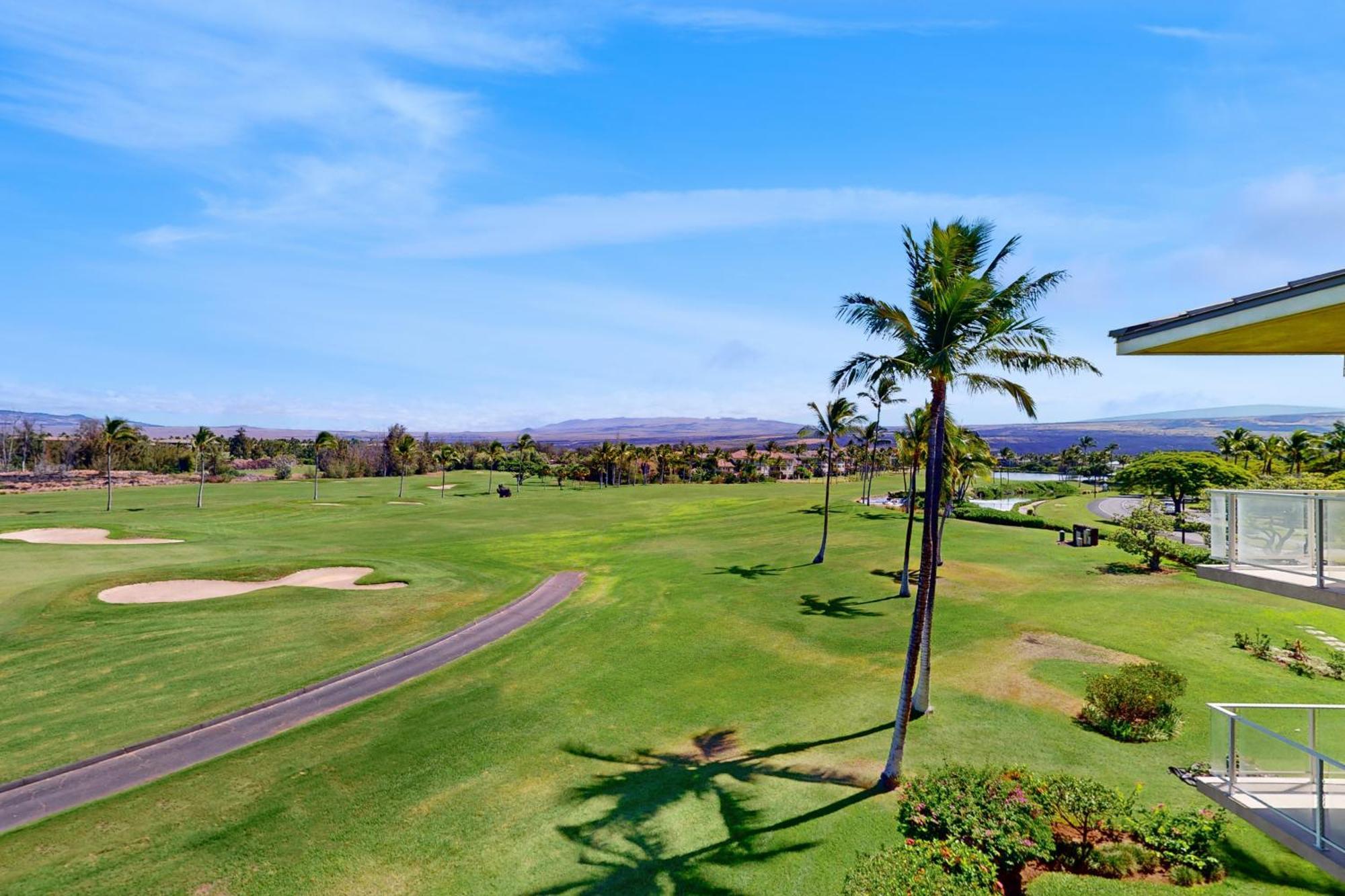 Tropical Elegance Golf Course Penthouse Waikoloa